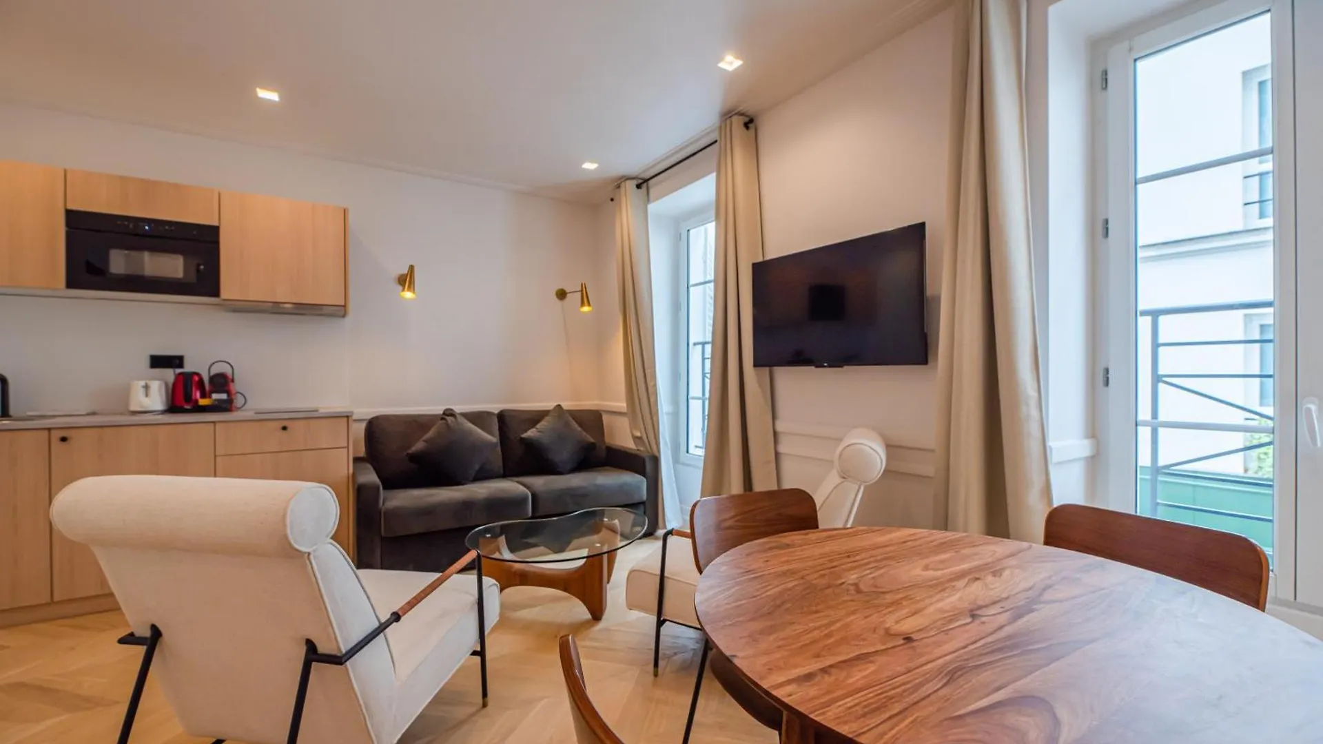Flat By River & Bastille Paris France