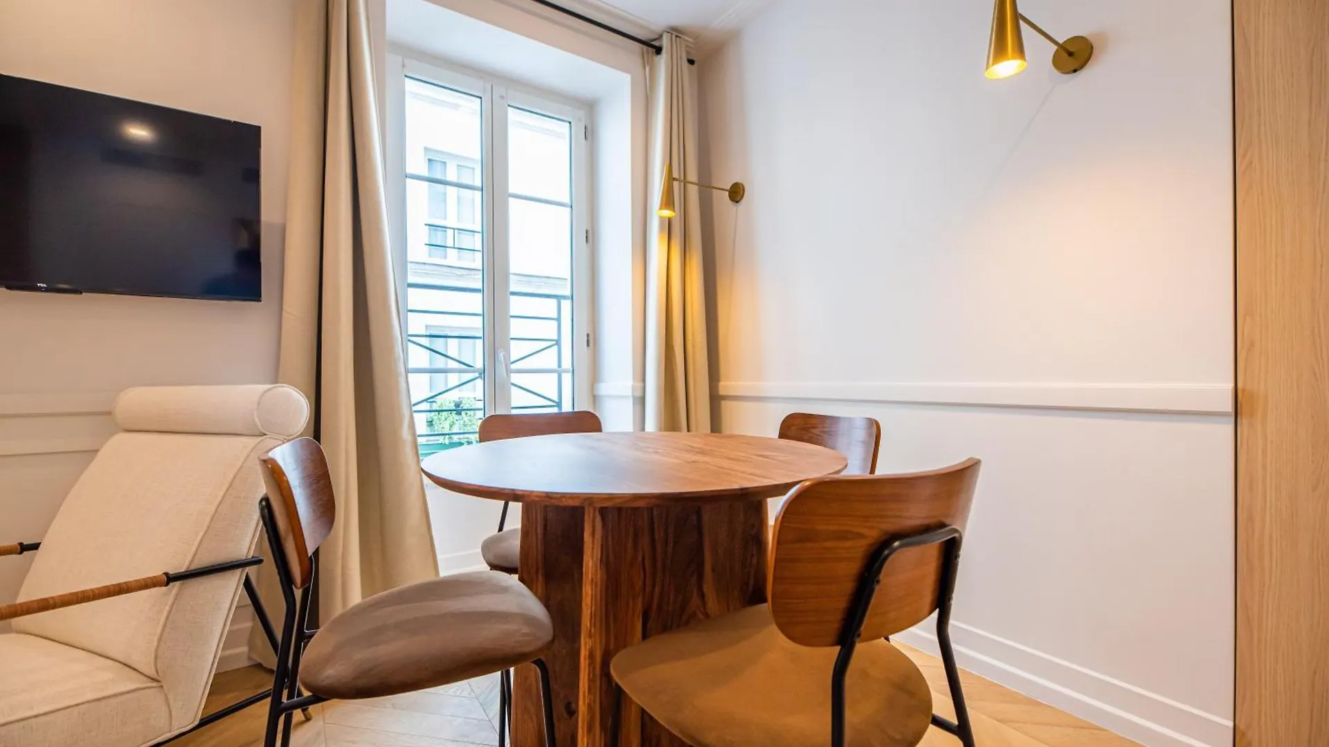 Flat By River & Bastille Paris